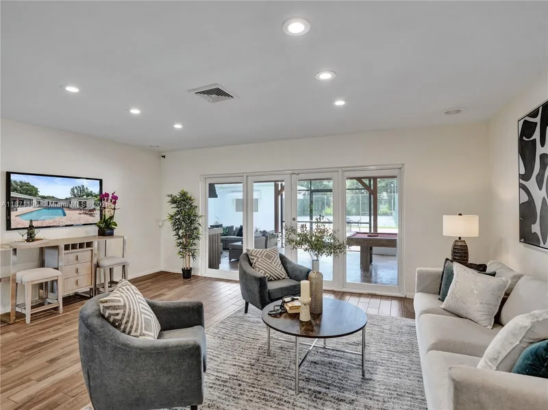 11300 Shady Lane, Plantation, FL 33325, Davie, Florida, United States. - Photo 41