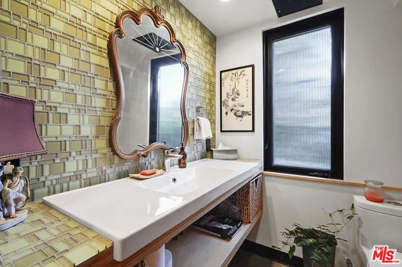 26335 Lockwood Road, Malibu, California, United States. - Photo 34