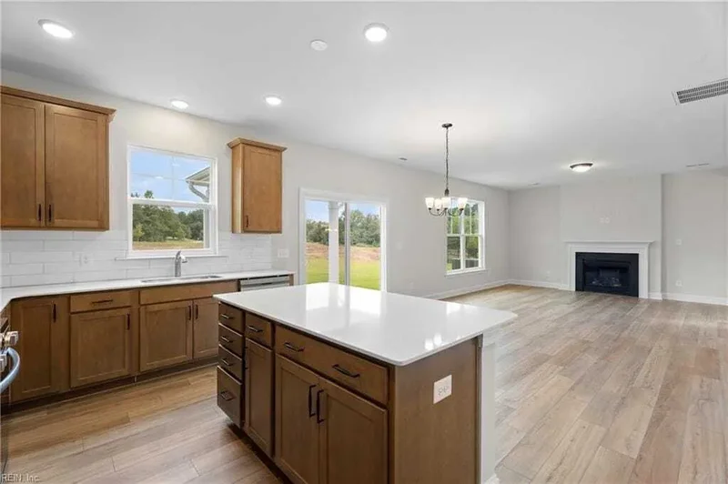 11 Valmoore Drive, Poquoson, Virginia, United States. - Photo 16