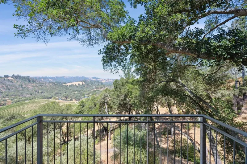 13418 Chalk Hill Road, Healdsburg, California, United States. - Photo 34