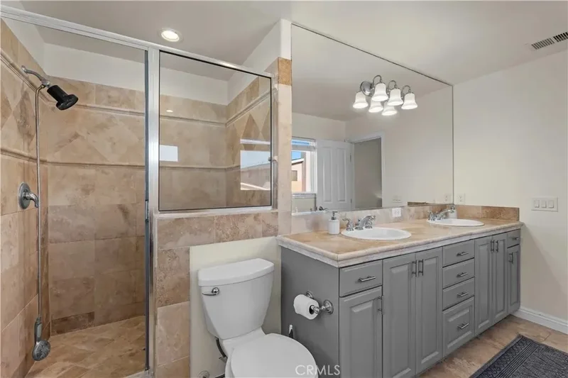 2213 Carnegie Lane A, Torrance, California, United States. - Photo 14