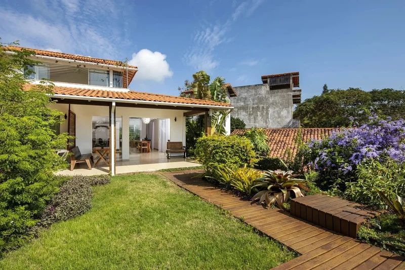 Buz058 - Charming 10 bedroom house in Buzios