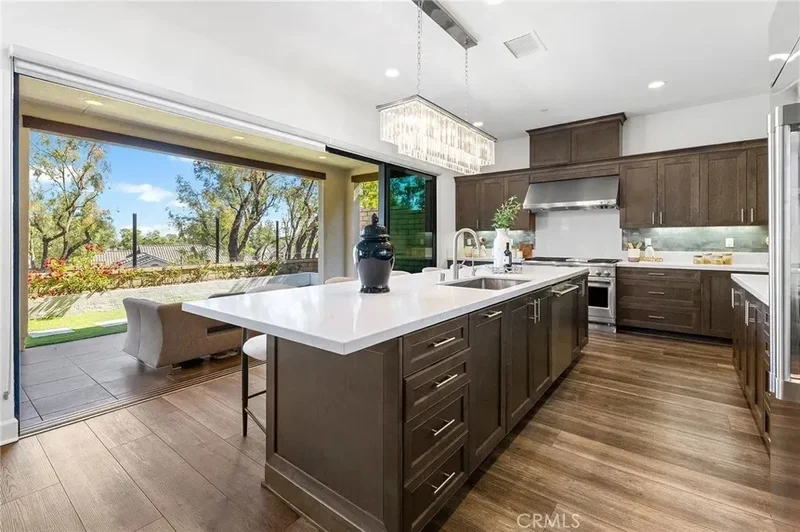 27 Alessio, Lake Forest, California, United States. - Photo 21