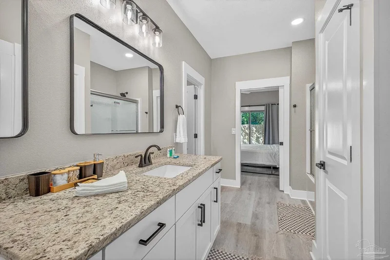 8355 Dudley Ave, Pensacola, FL 32504, Pensacola, Florida, United States. - Photo 44