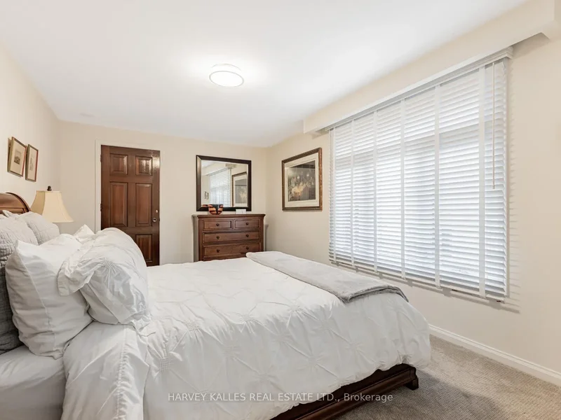 92 Prue Avenue, Toronto, ON, M6B 1R5, CANADA, Toronto, Ontario, Canada. - Photo 33