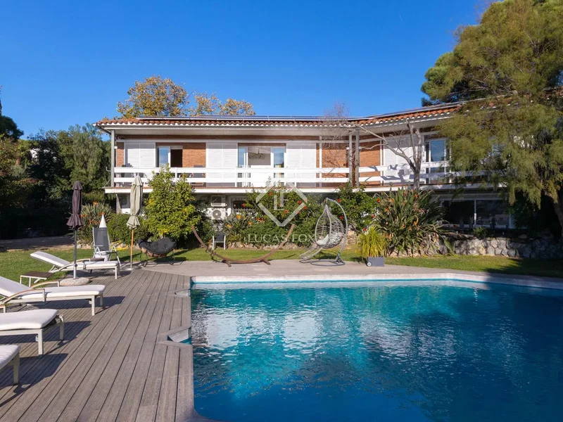 Sant Pol De Mar House / Villa