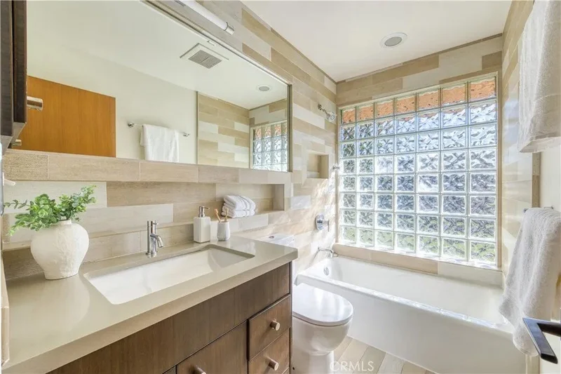 1652 Encino Court, San Luis Obispo, California, United States. - Photo 2
