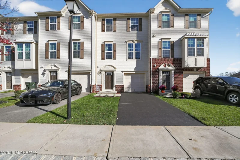 74 Kyle Drive, Tinton Falls, NJ 07712, Asbury Park, New Jersey, United States. - Photo 32