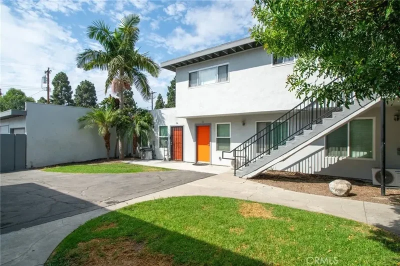 10442 Lampson Avenue, Garden Grove, California, United States. - Photo 7