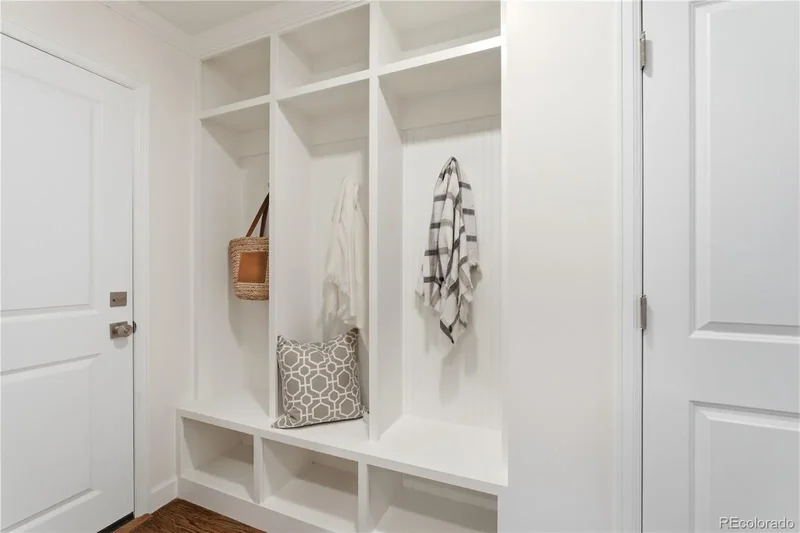 545 S Harrison Lane, Denver, Colorado, United States. - Photo 32