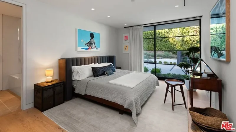 530 Leslie Lane, Beverly Hills, California, United States. - Photo 21