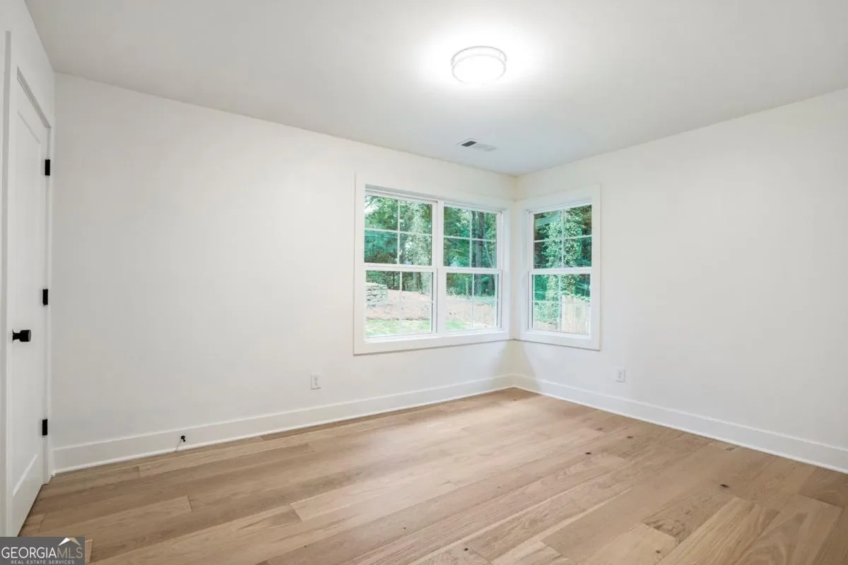 Gallery photo 5