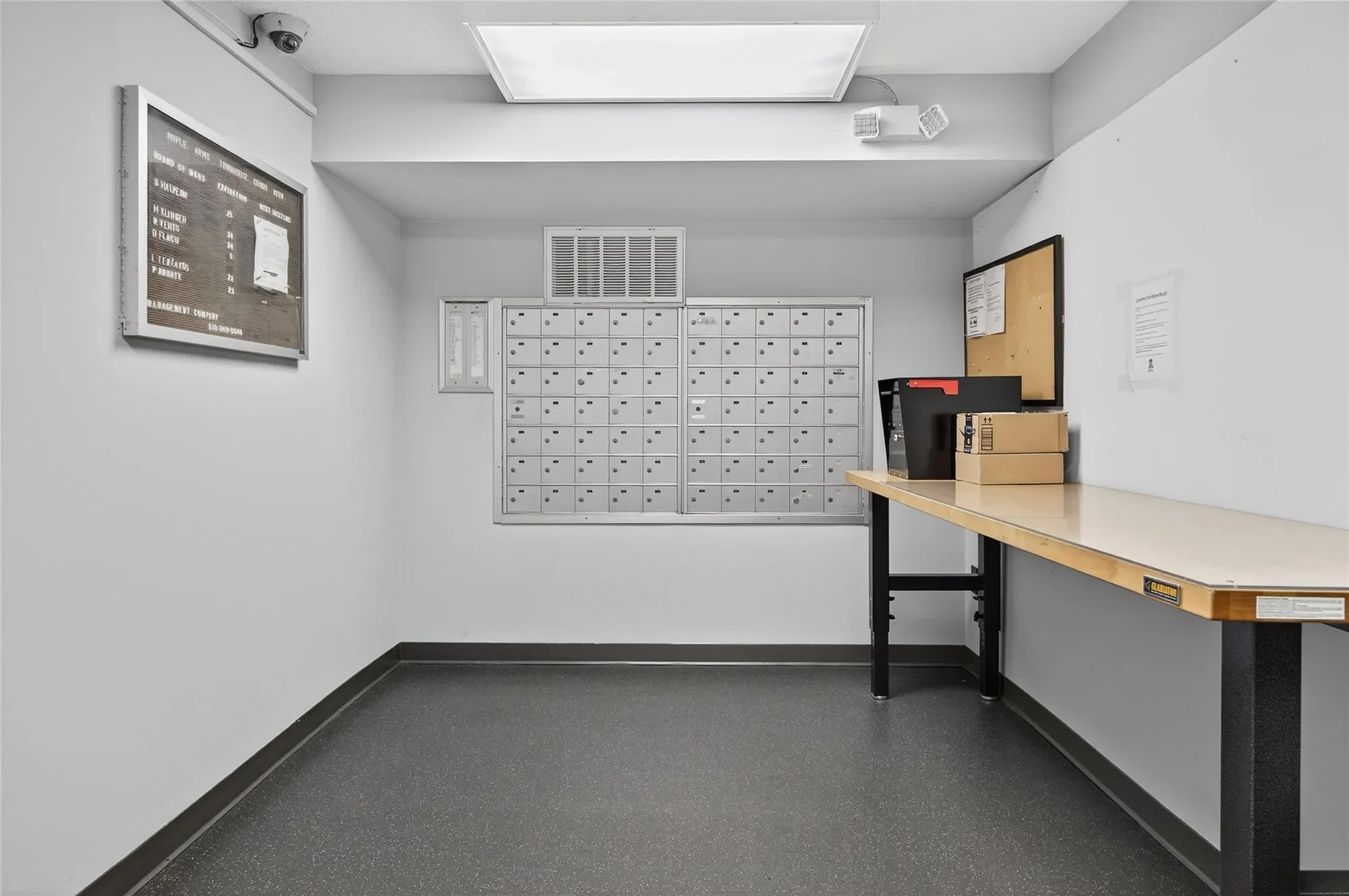 175 Maple Avenue Unit# 5G, Westbury, NY 11590, Salisbury, New York, United States. - Photo 14