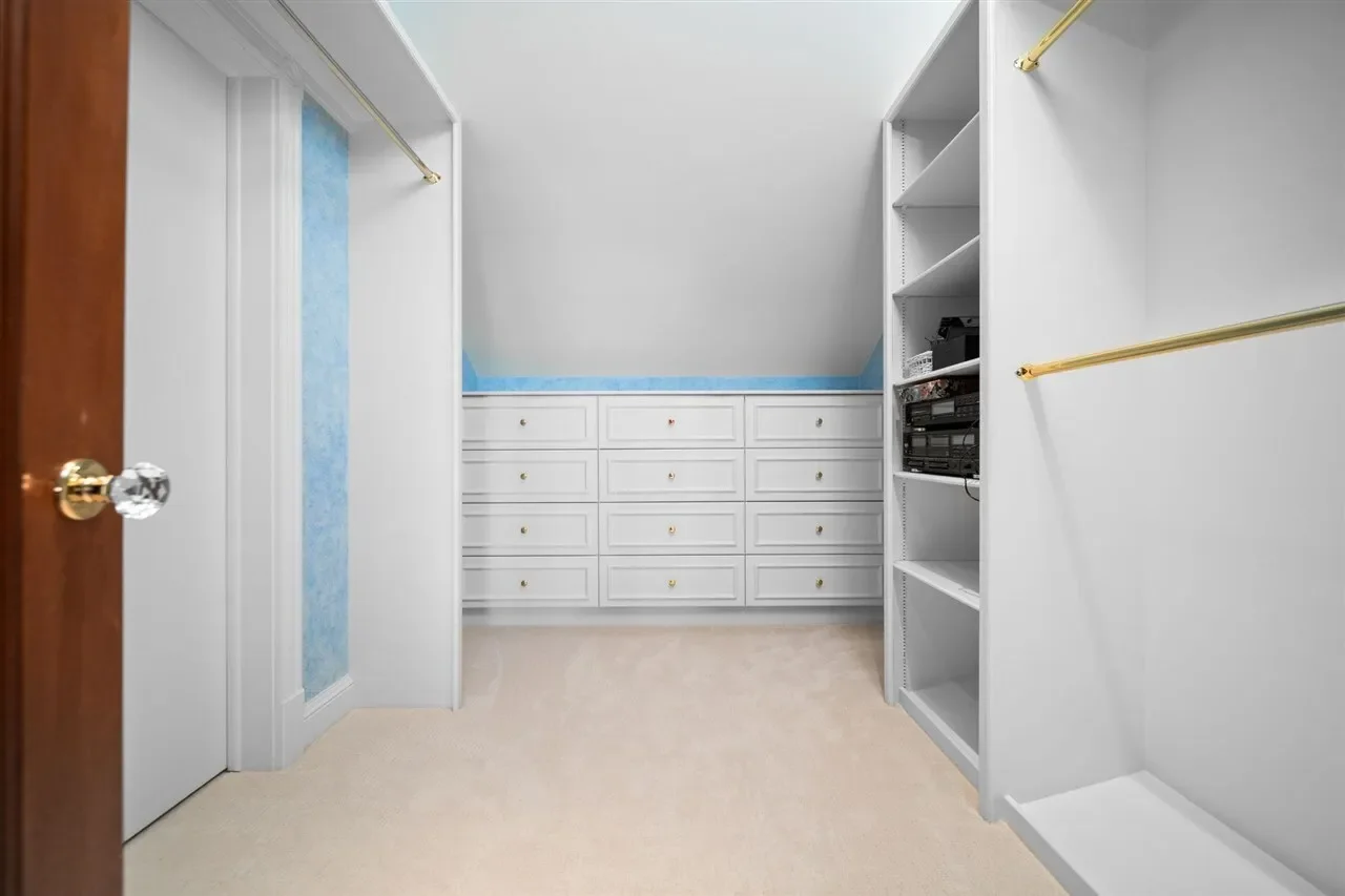 Gallery photo 9