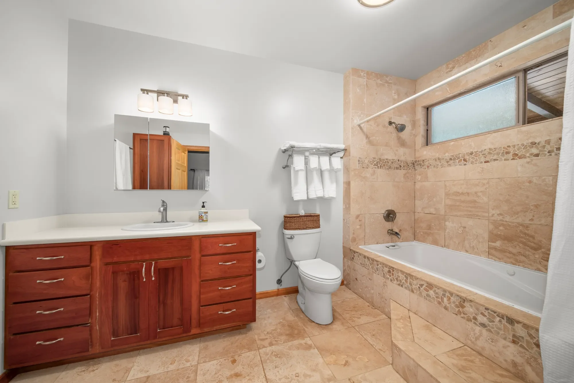 8040 Hana Hwy, Haiku, HI 96708, Haiku-Pauwela, Hawaii, United States. - Photo 14