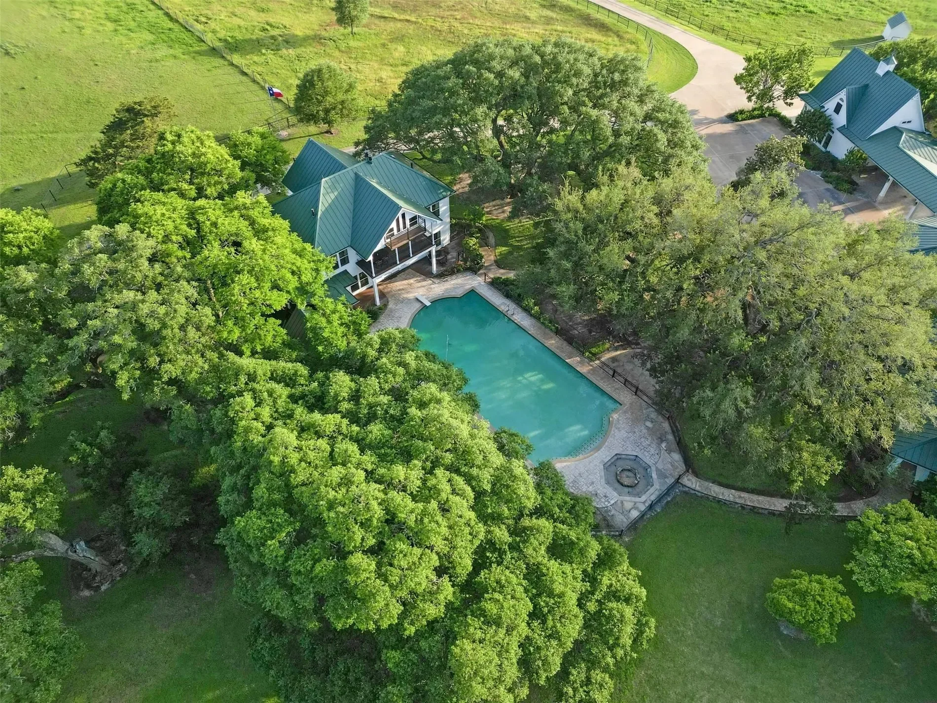 1007 Fm 390 E, Brenham, TX 77833, Brenham, Texas, United States. - Photo 13