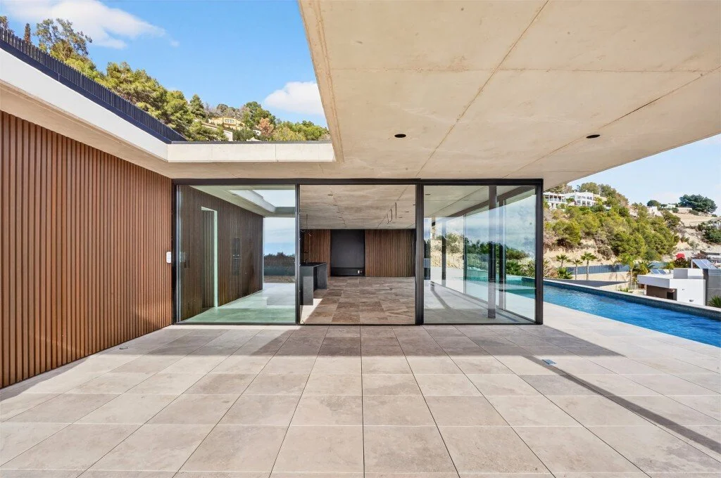 Exterior photo 9