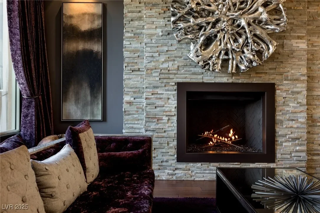 30 Meadowhawk Lane, Las Vegas, Nevada, United States. - Photo 8