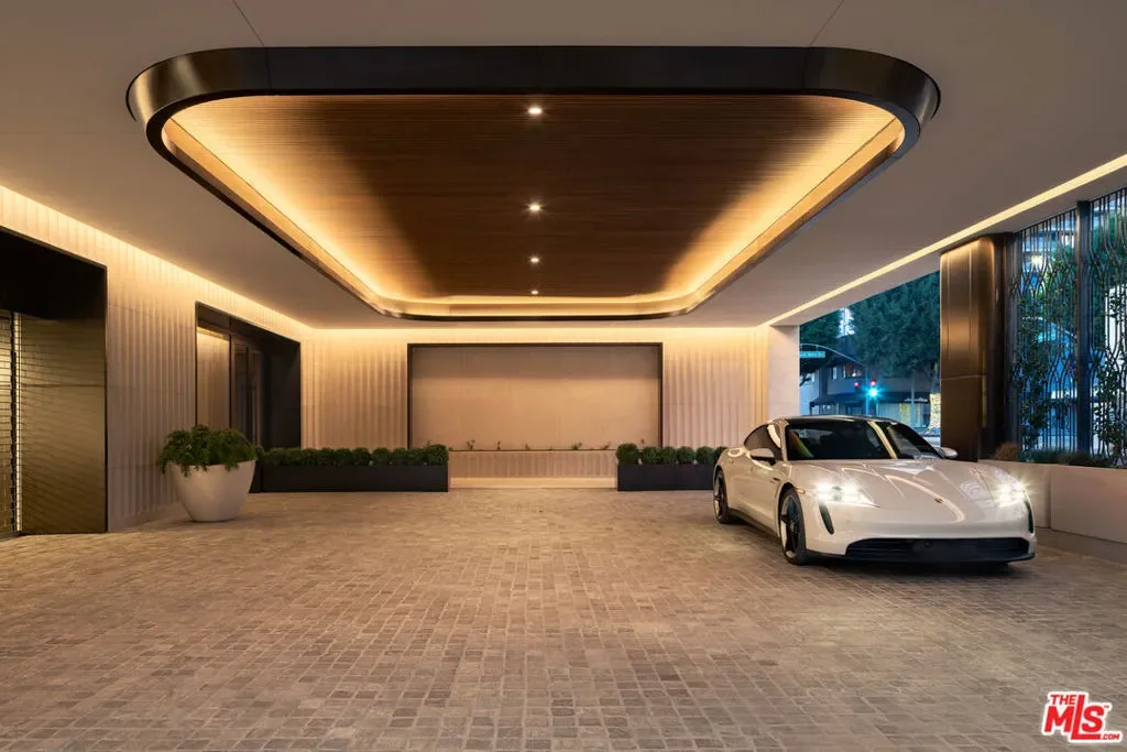 9900 S Santa Monica Boulevard 2D, Beverly Hills, California, United States. - Photo 15