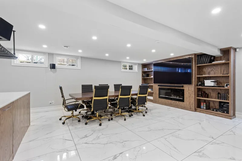 702 Av. Hartland, Montréal, Quebec, Canada. - Photo 25