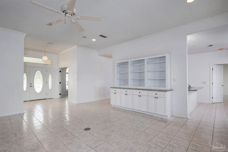 5450 N Shore Rd, Pensacola, FL 32507, Pensacola, Florida, United States. - Photo 27