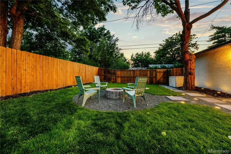2541 Elm Street, Denver, Colorado, United States. - Photo 27