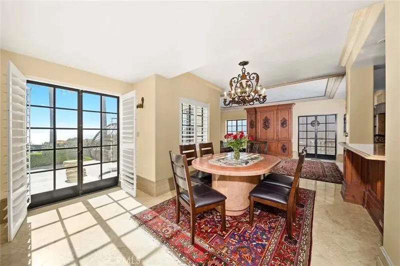 3300 Palos Verdes Drive West, Rolling Hills, California, United States. - Photo 35