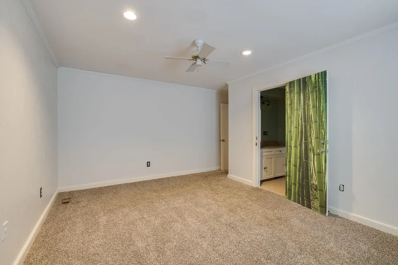 1200 Oak Tree Drive , Edmond, OK 73025, Edmond, Oklahoma, United States. - Photo 39