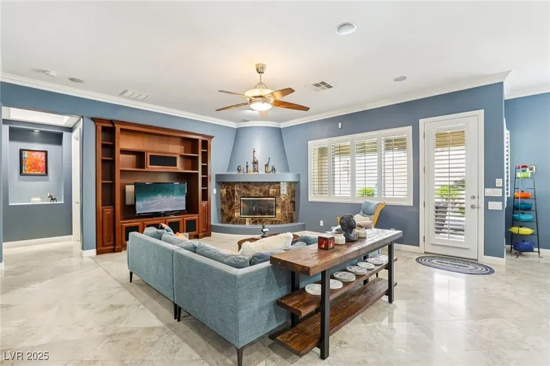 929 Viscanio Place, Las Vegas, Nevada, United States. - Photo 8