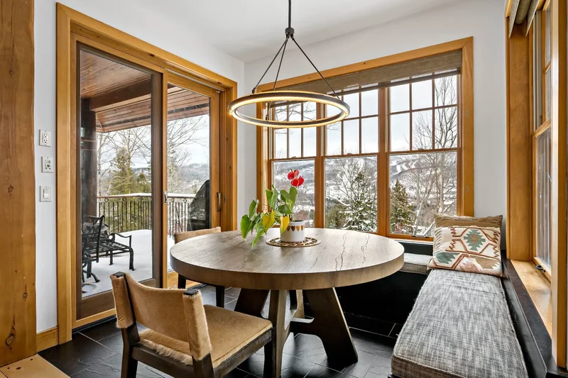 243 Rue Pinoteau, Mont-Tremblant, Quebec, Canada. - Photo 12