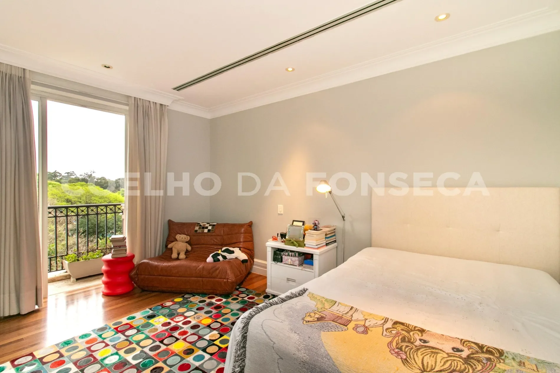 Gallery photo 2