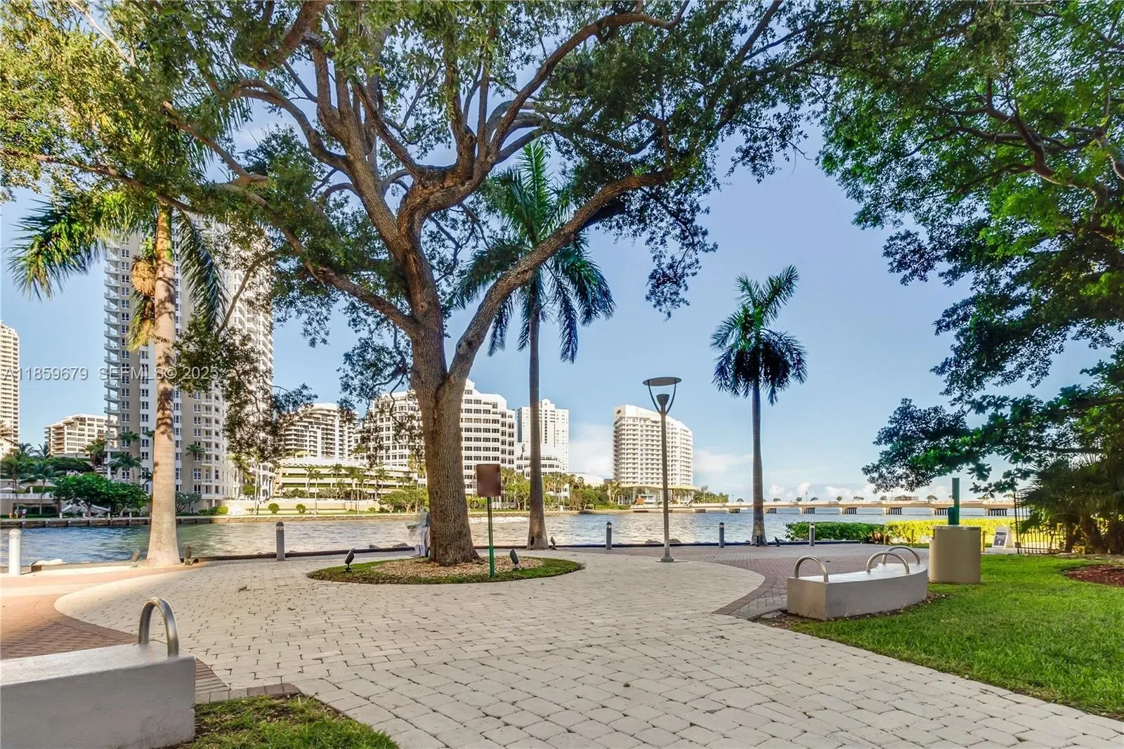485 Brickell Ave 2210, Miami, Florida, United States. - Photo 51
