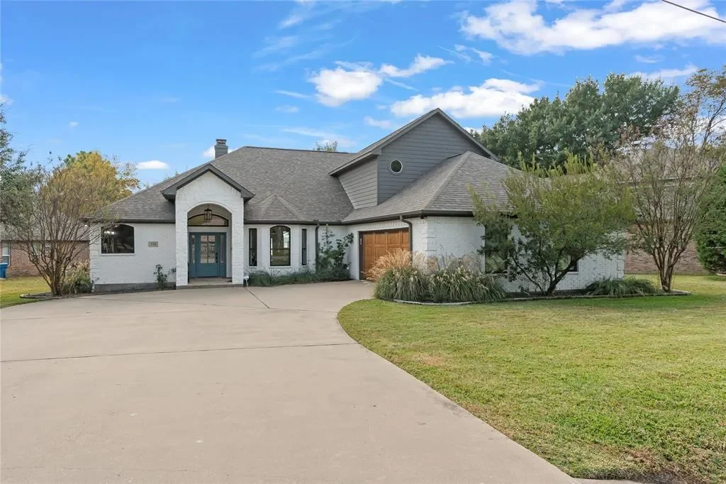 339 Autumn Wood Trail, Gun Barrel City, Texas, United States. - Photo 3