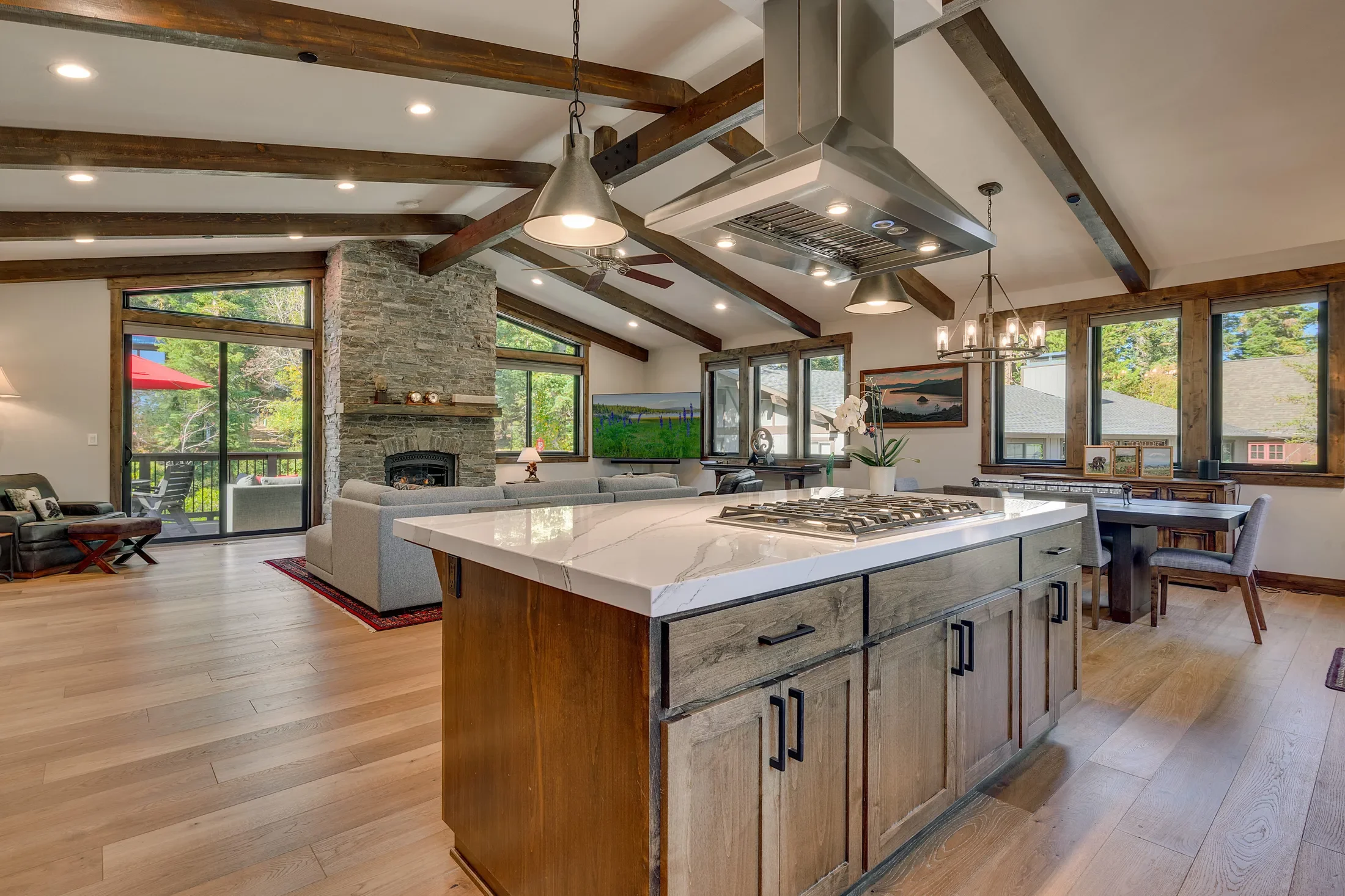 240 Eastview Drive, Tahoe City, CA 96145, Tahoe City, California, United States. - Photo 2