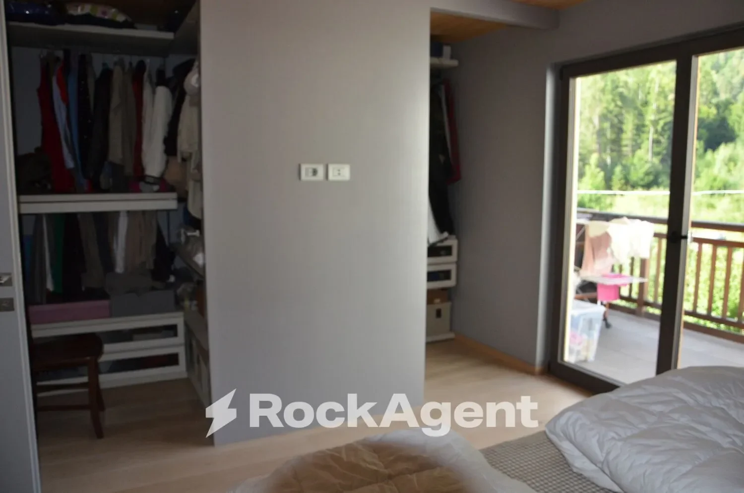 Gallery photo 3