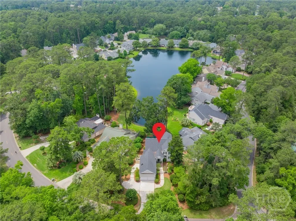 Single Family Residence in Savannah
