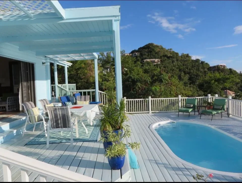 Exterior photo 5