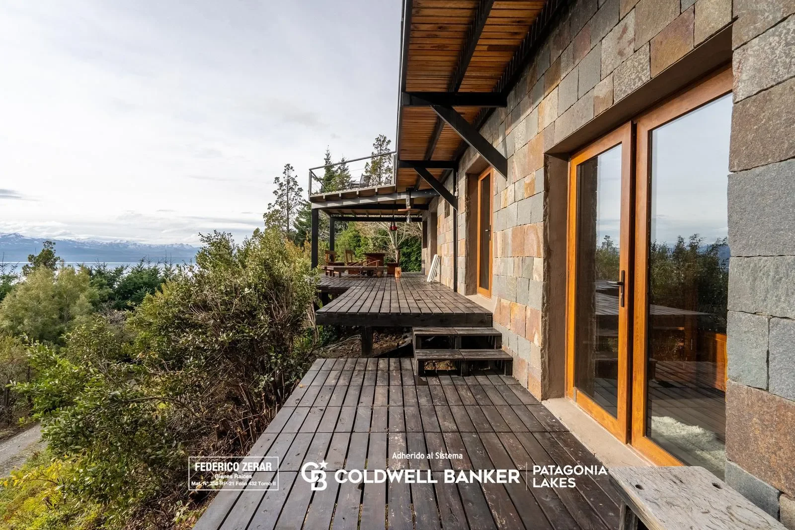 VENTA - Exclusiva casa de 8 ambientes, 5 dormitorios, 6 baños en barrio Las Vertientes, Bariloche, San Carlos de Bariloche, Río Negro, Argentina. - Photo 36
