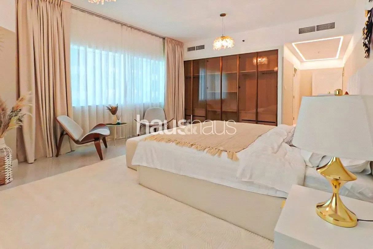 Gallery photo 2