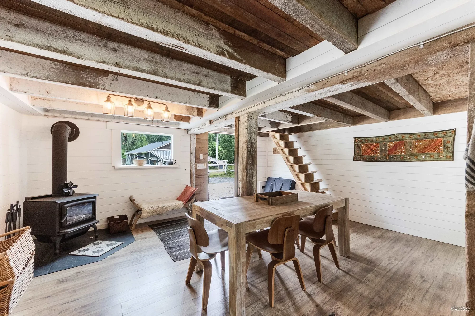 14848 Squamish Valley Road, Upper Squamish, British Columbia, Canada. - Photo 16