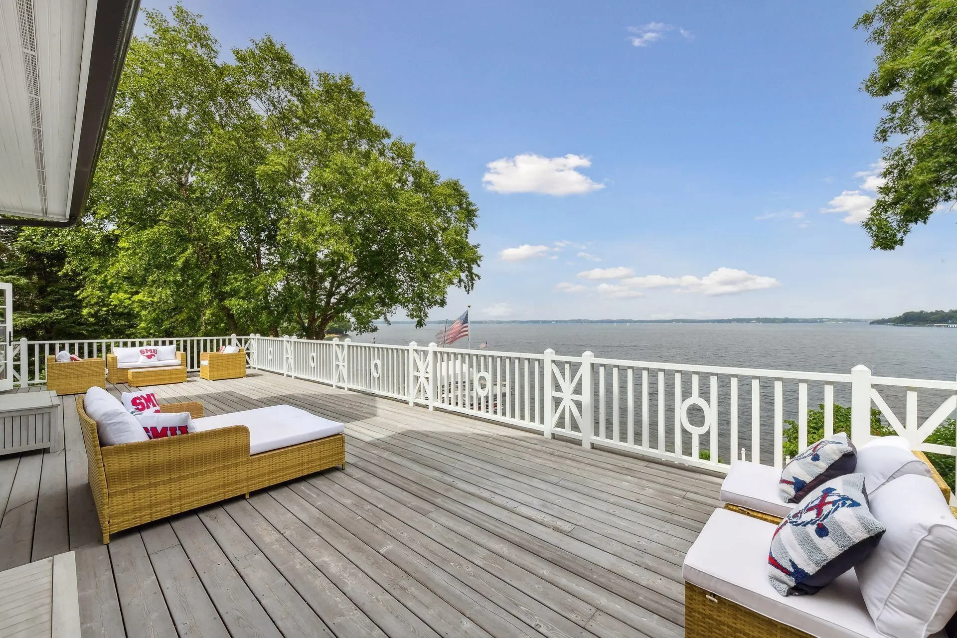 20100 Lakeview Avenue, Deephaven, MN 55331, Deephaven, Minnesota, United States. - Photo 18