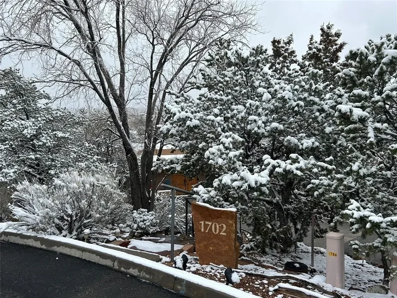 1702 Watchpoint, Santa Fe, NM 87507, Santa Fe, New Mexico, United States. - Photo 64