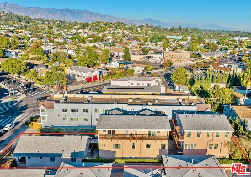 6178 Aldama Street, Los Angeles, California, United States. - Photo 36