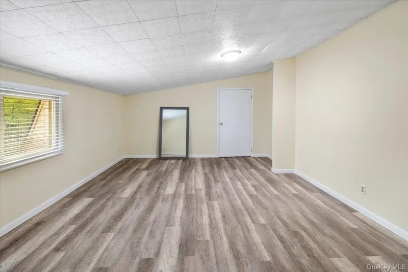 107 Tennyson Drive, Nanuet, NY 10954, Nanuet, New York, United States. - Photo 25