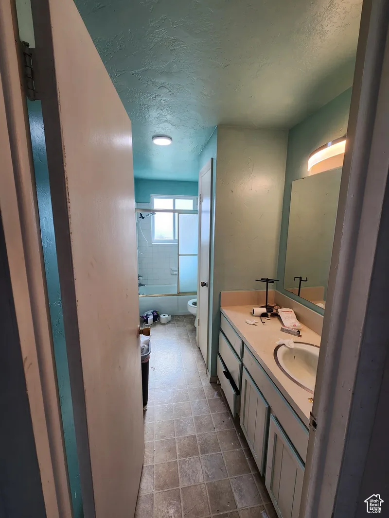 470 S Whitesides St, Layton, UT 84041, Layton, Utah, United States. - Photo 13
