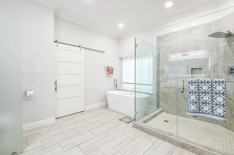 2442 Chimney Rock Road, Houston, Texas, United States. - Photo 15