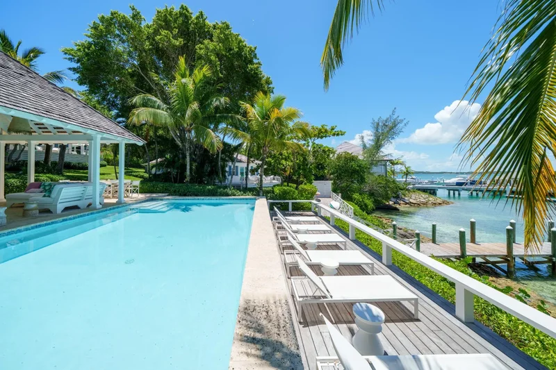 Harbour Island Waterfront Cottages