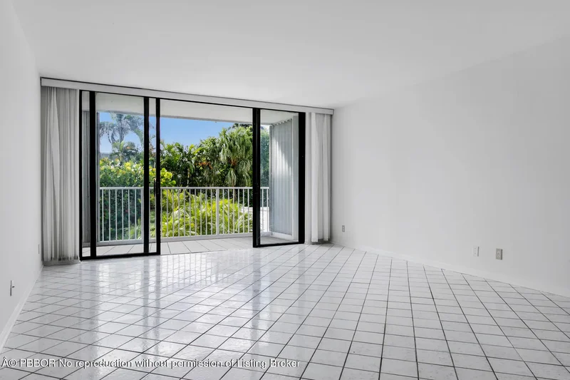 2860 S Ocean, Palm Beach, Florida, United States. - Photo 21