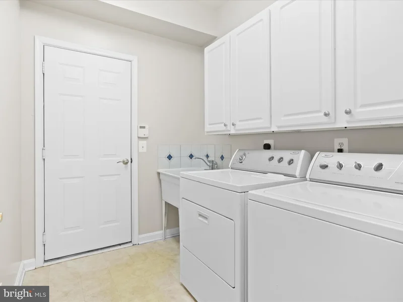 17251 Four Seasons Drive, Dumfries, VA 22025, Dumfries, Virginia, United States. - Photo 35