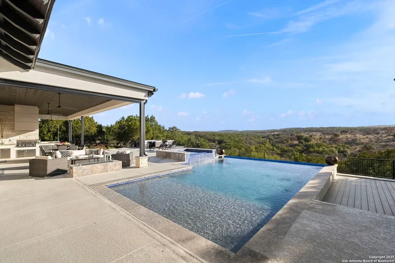 121 Greystone Pt, Boerne, TX 78006, Boerne, Texas, United States. - Photo 12